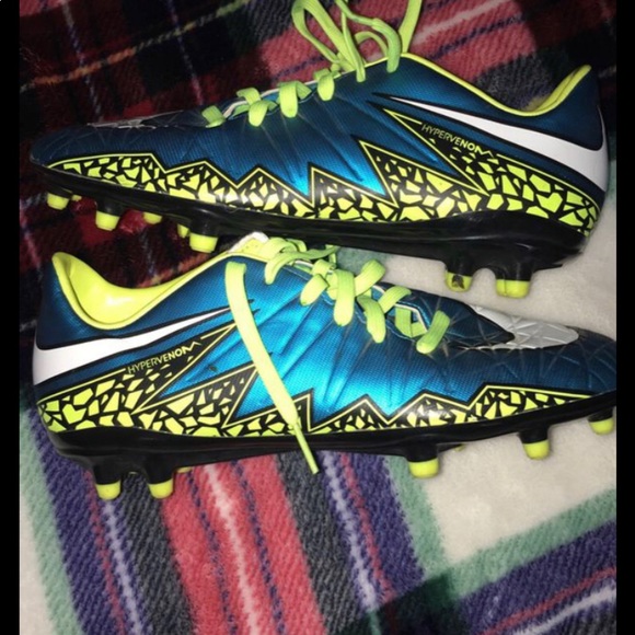 hypervenom phantom size 7